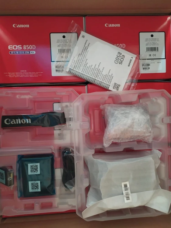 Canon 850D b.jpg