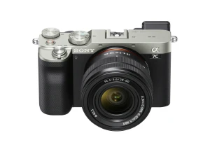 Sony Alpha ILCE-7C + Obiektyw FE 28-60 mm f/4-5.6  + Lens Pen Gratis!